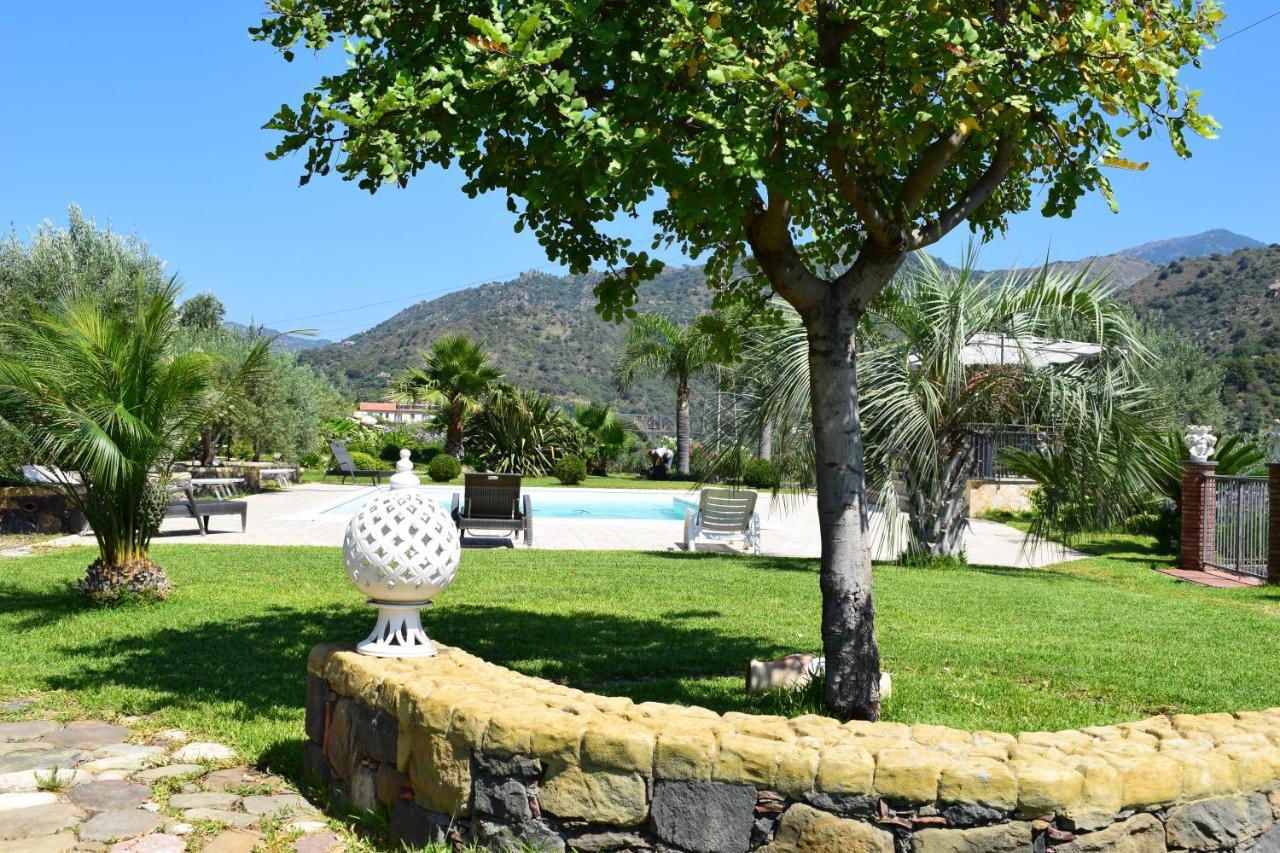 Taormina Villa Ibiscus Alcantara Gaggi Eksteriør bilde